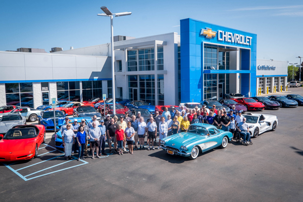 CCCC members at Shaheen Chevrolet - Photo by Brian Wells.