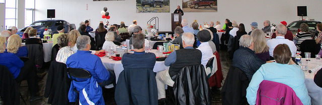 Dave Heinemann speaking at the Michigan Region Awards Banquet at Shaheen.