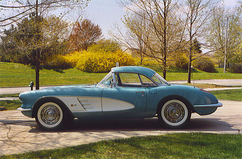 Harold and Katherine Twining's 1959 Corvette.